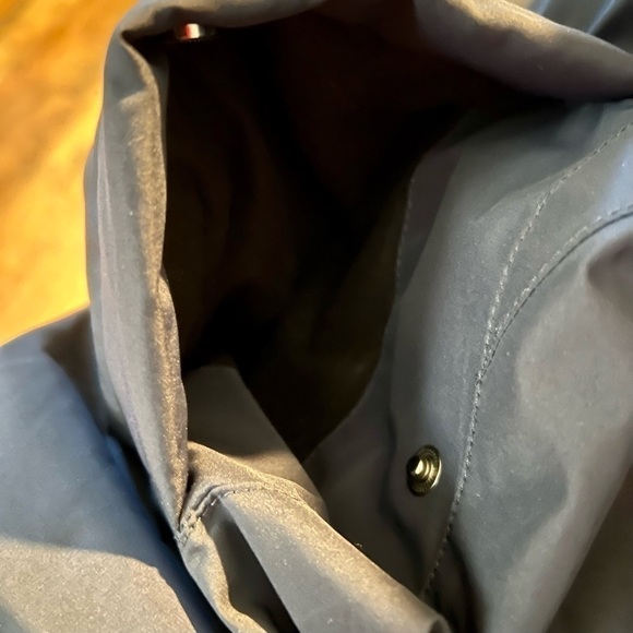 Lauren Ralph Lauren navy colored jacket. Pimaloft Size 44R - Picture 8 of 12